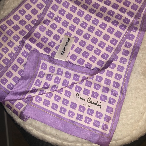 Pierre Cardin Vintage Logo Scarf in Lavender and Cream Print - Picture 2 of 5